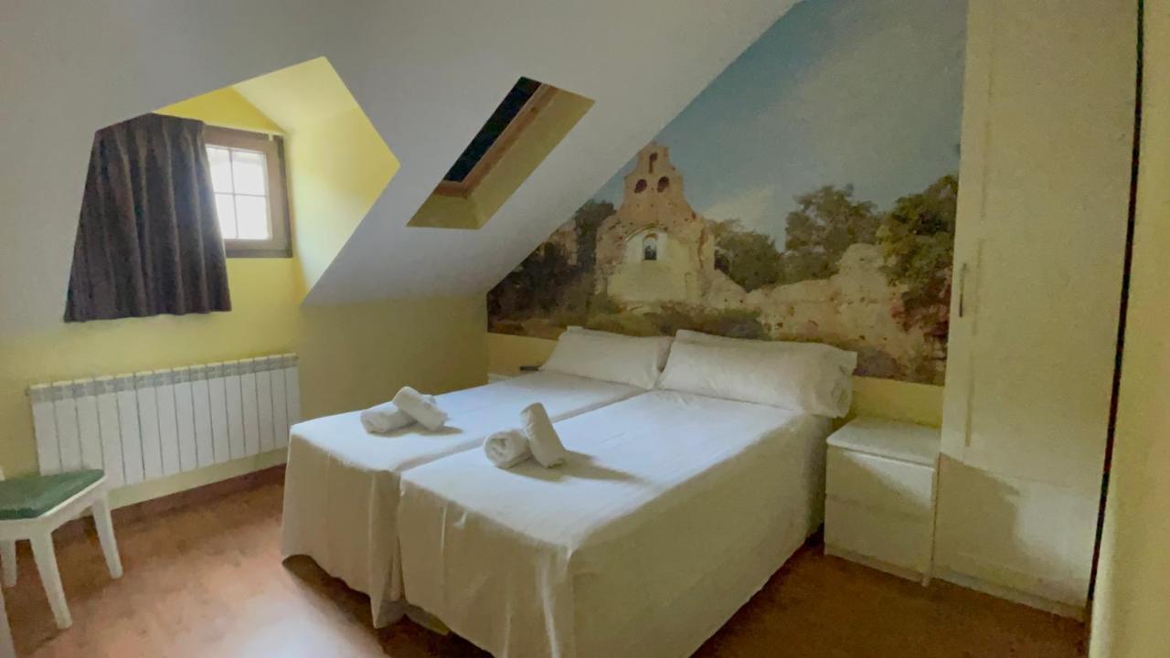The Way Hotel Molinaseca Esterno foto