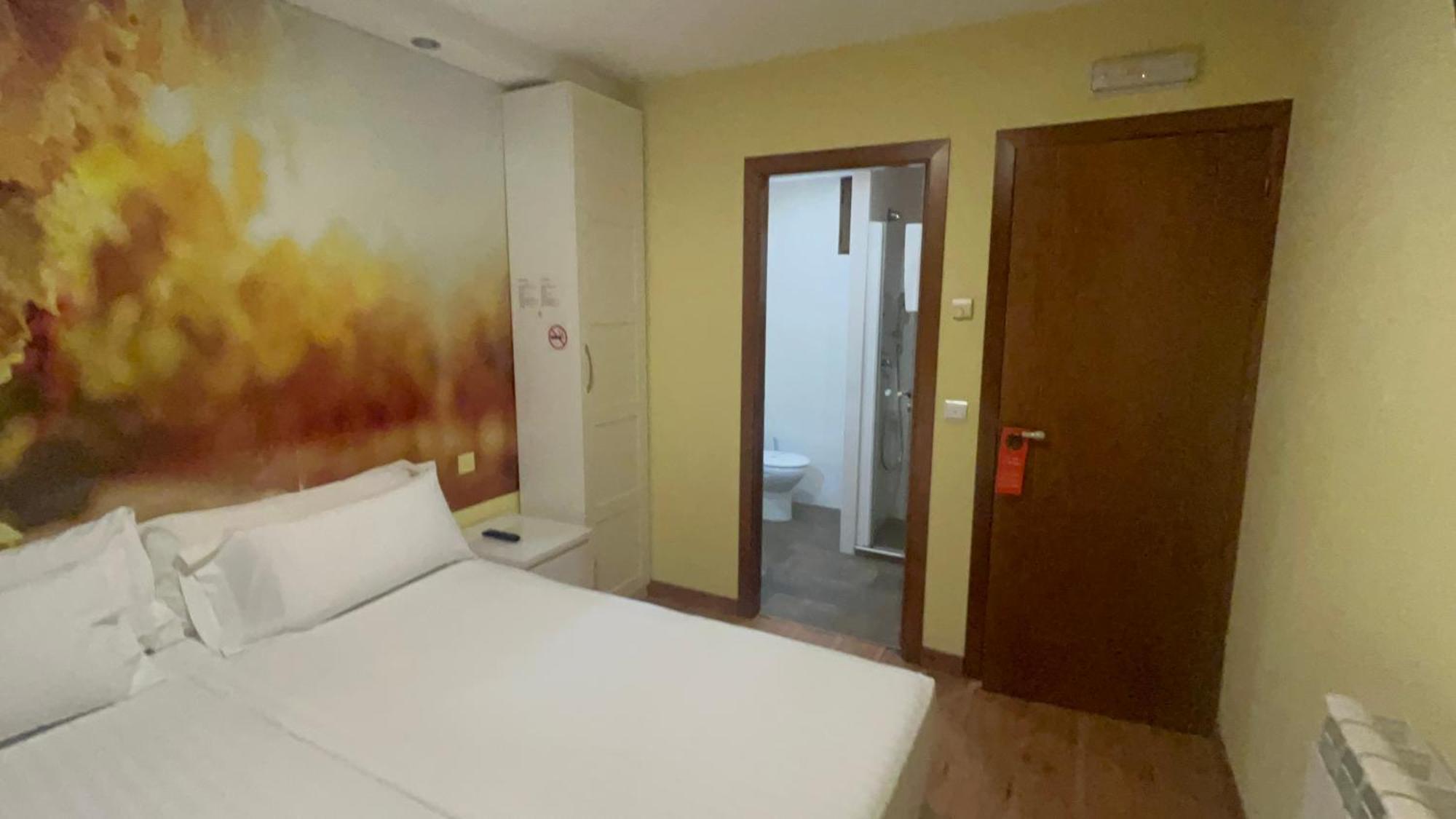 The Way Hotel Molinaseca Esterno foto