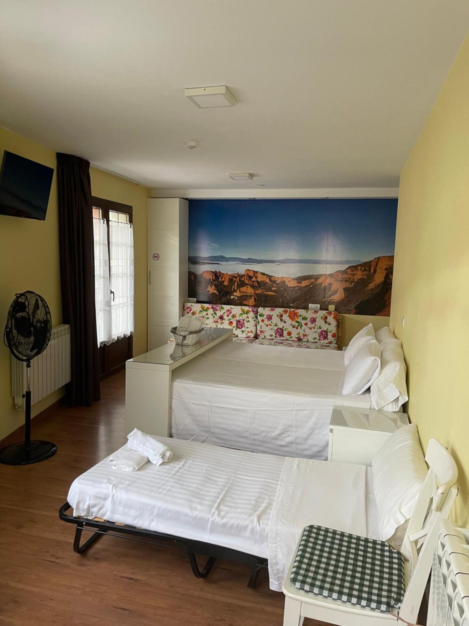 The Way Hotel Molinaseca Esterno foto