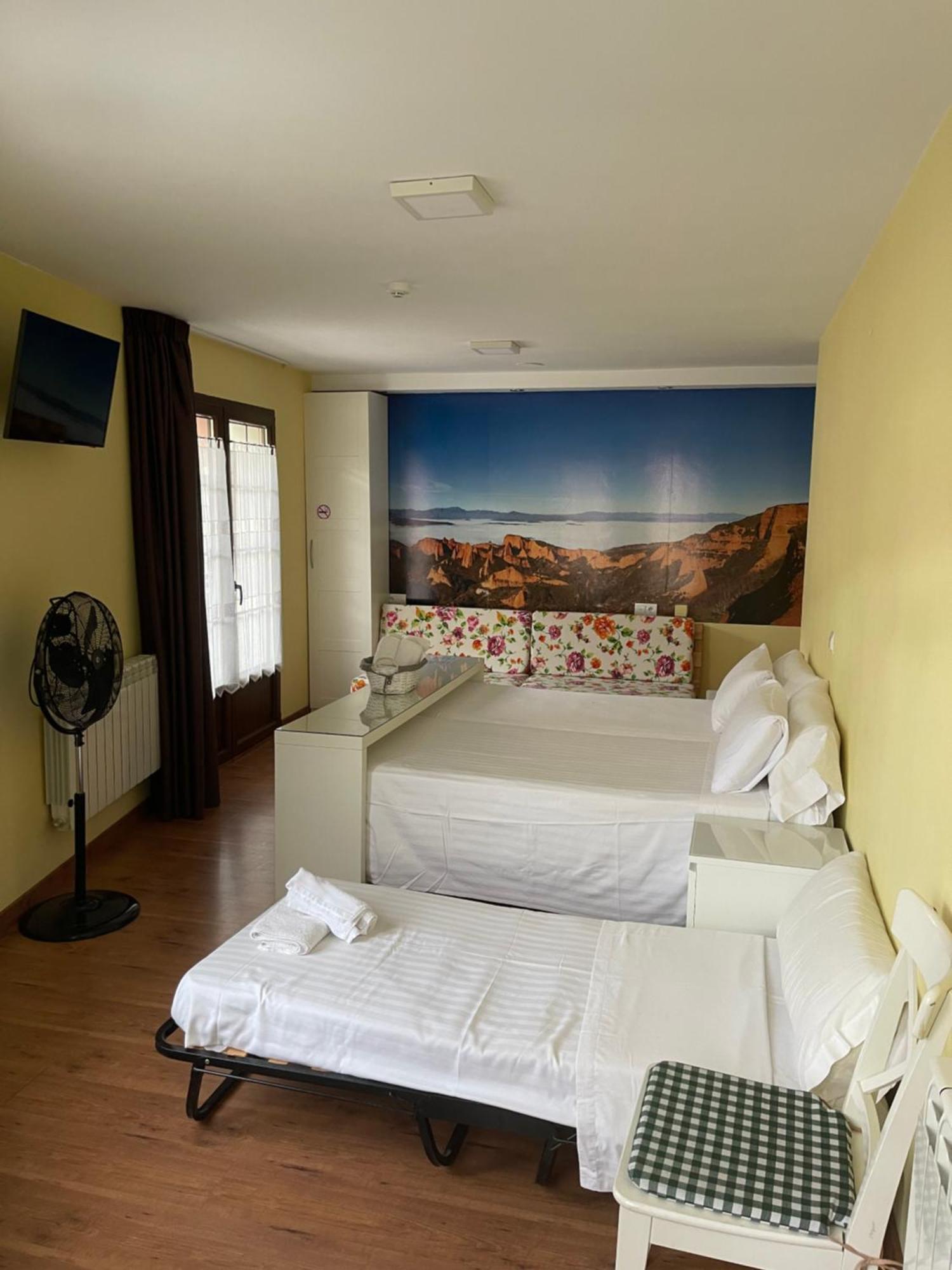 The Way Hotel Molinaseca Esterno foto