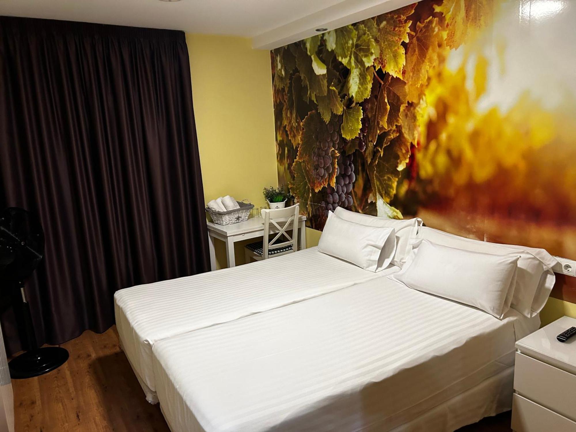 The Way Hotel Molinaseca Esterno foto