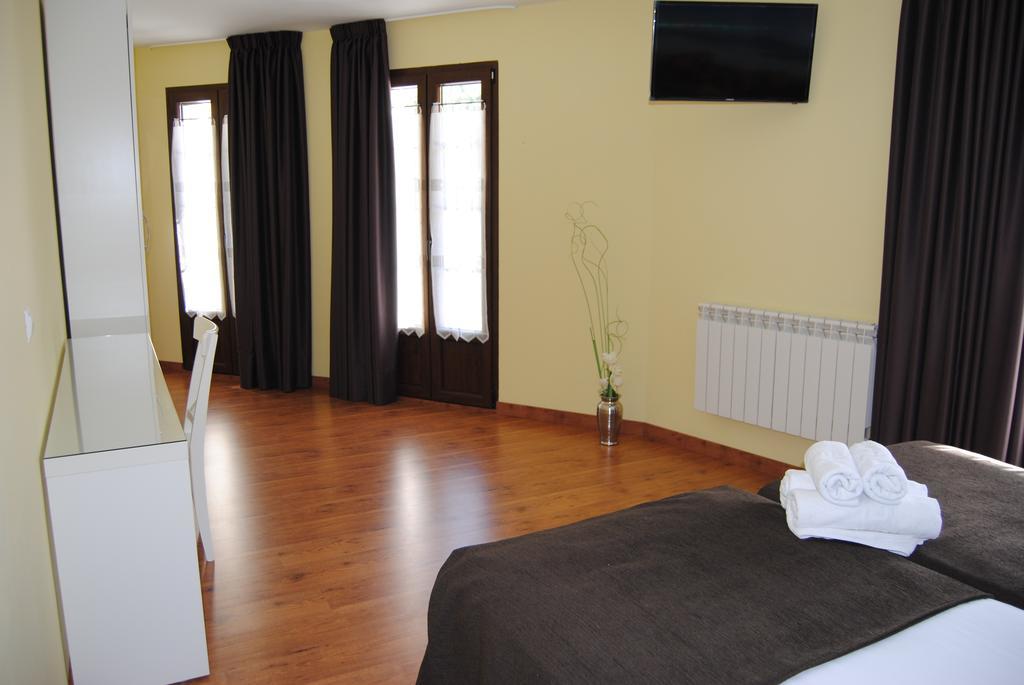 The Way Hotel Molinaseca Esterno foto