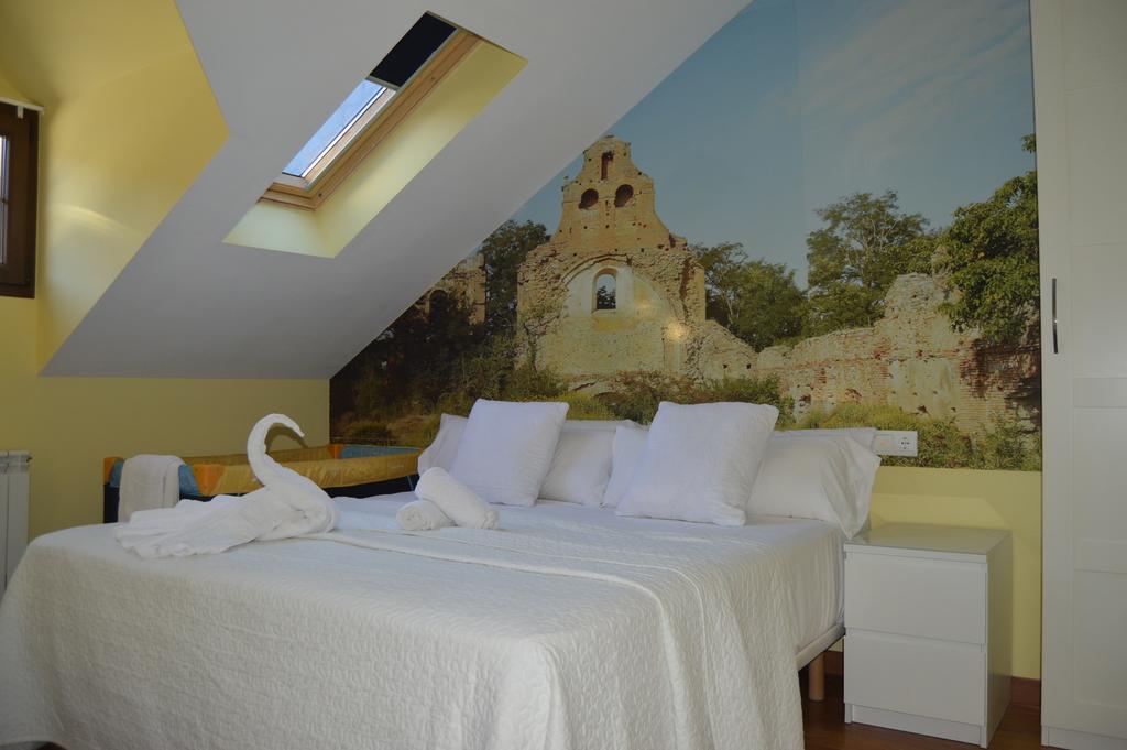 The Way Hotel Molinaseca Esterno foto